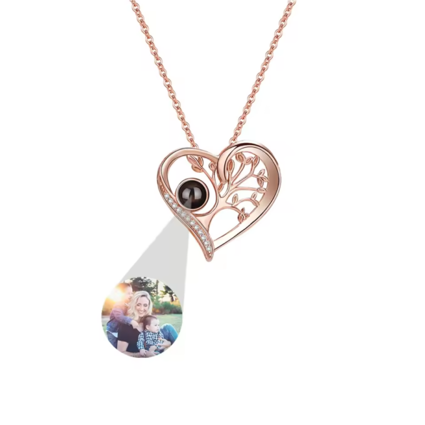 Heart-Shaped Tree of Life Projection Necklace 2025031702